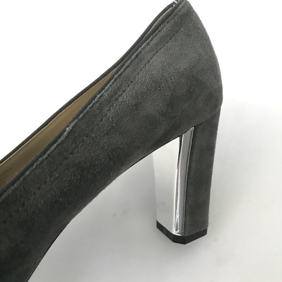 Adrienne Vittadini Pezant Grey Suede Heeled Loafer Style Pumps NWOT - Picture 10 of 13